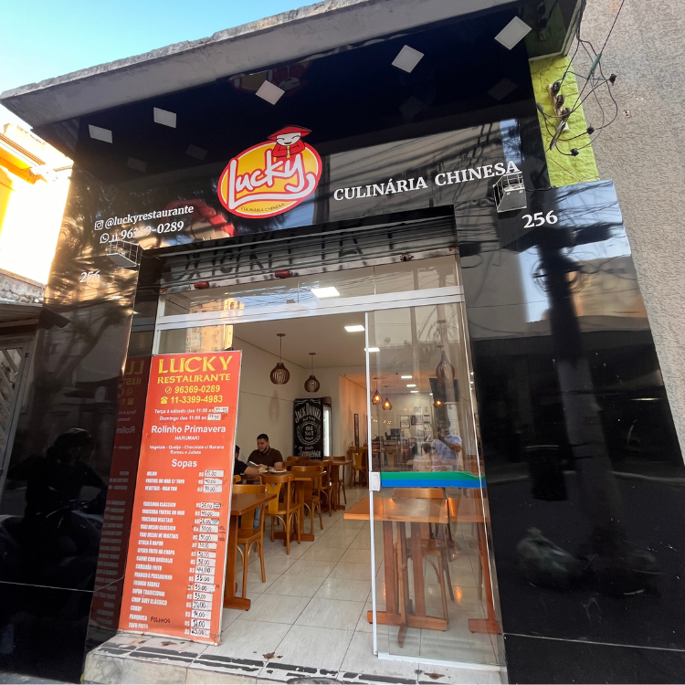 Restaurante Lucky - II