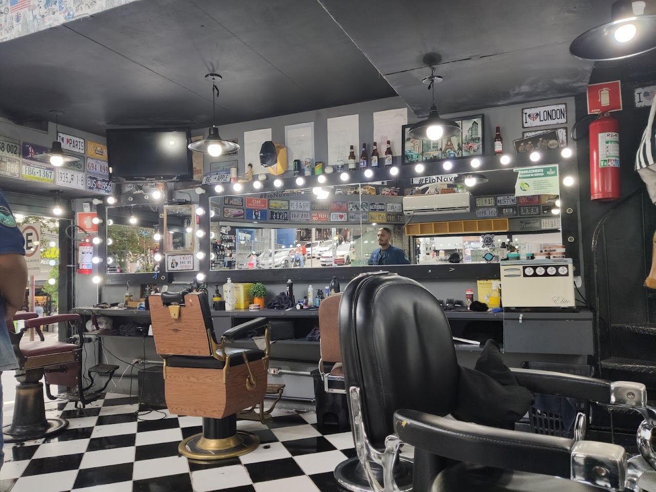 ISONEL BARBEARIA