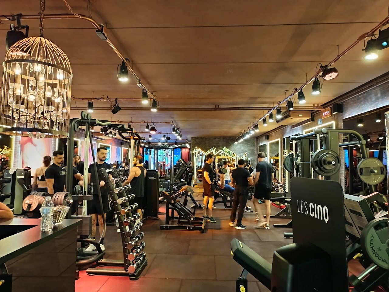 Les Cinq Gym