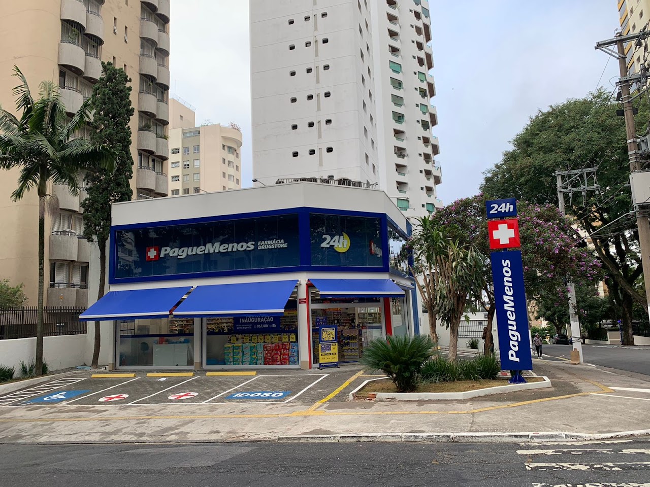 Farmácia Pague Menos