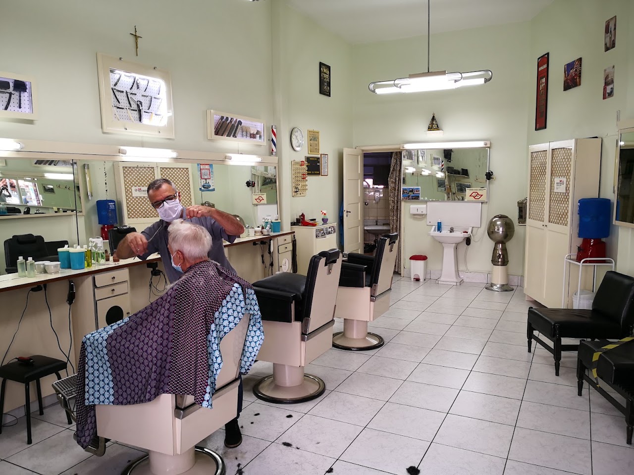 Guga's Barbearia/Barbearia Cesar
