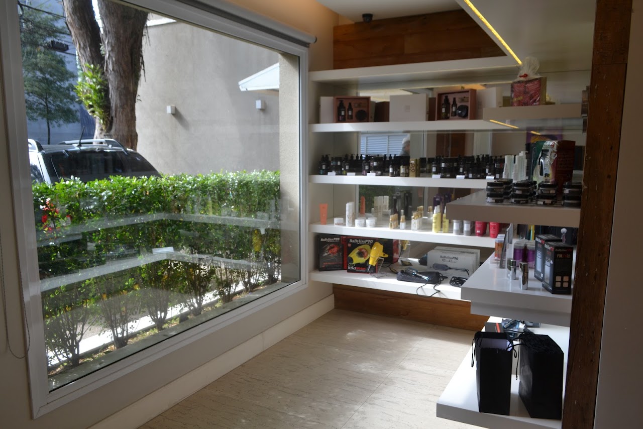 Jassa Hair Studio