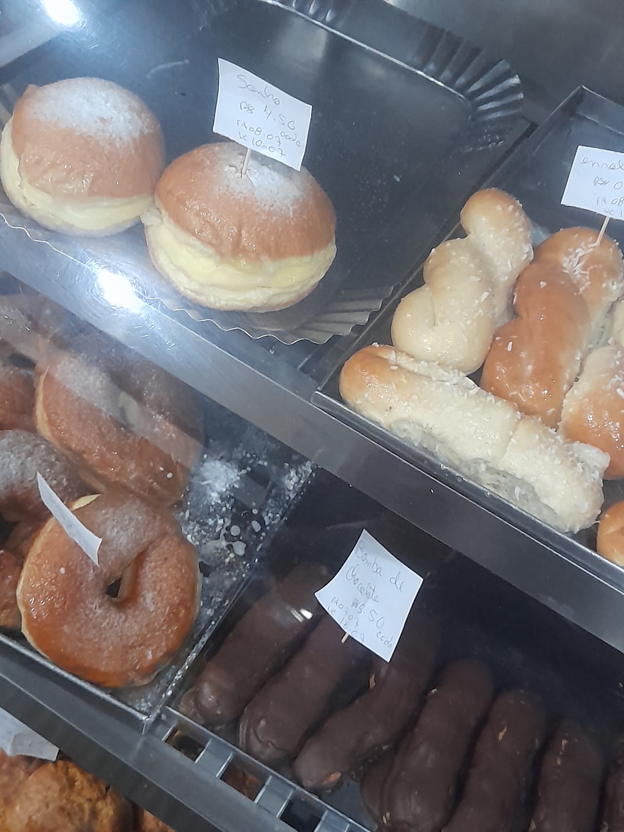 Padaria Águia Pães e Doces