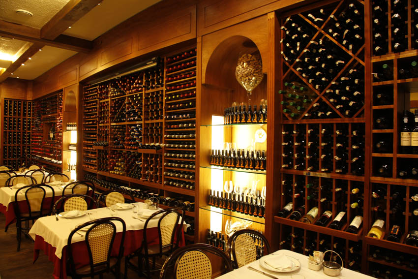 Lellis Trattoria