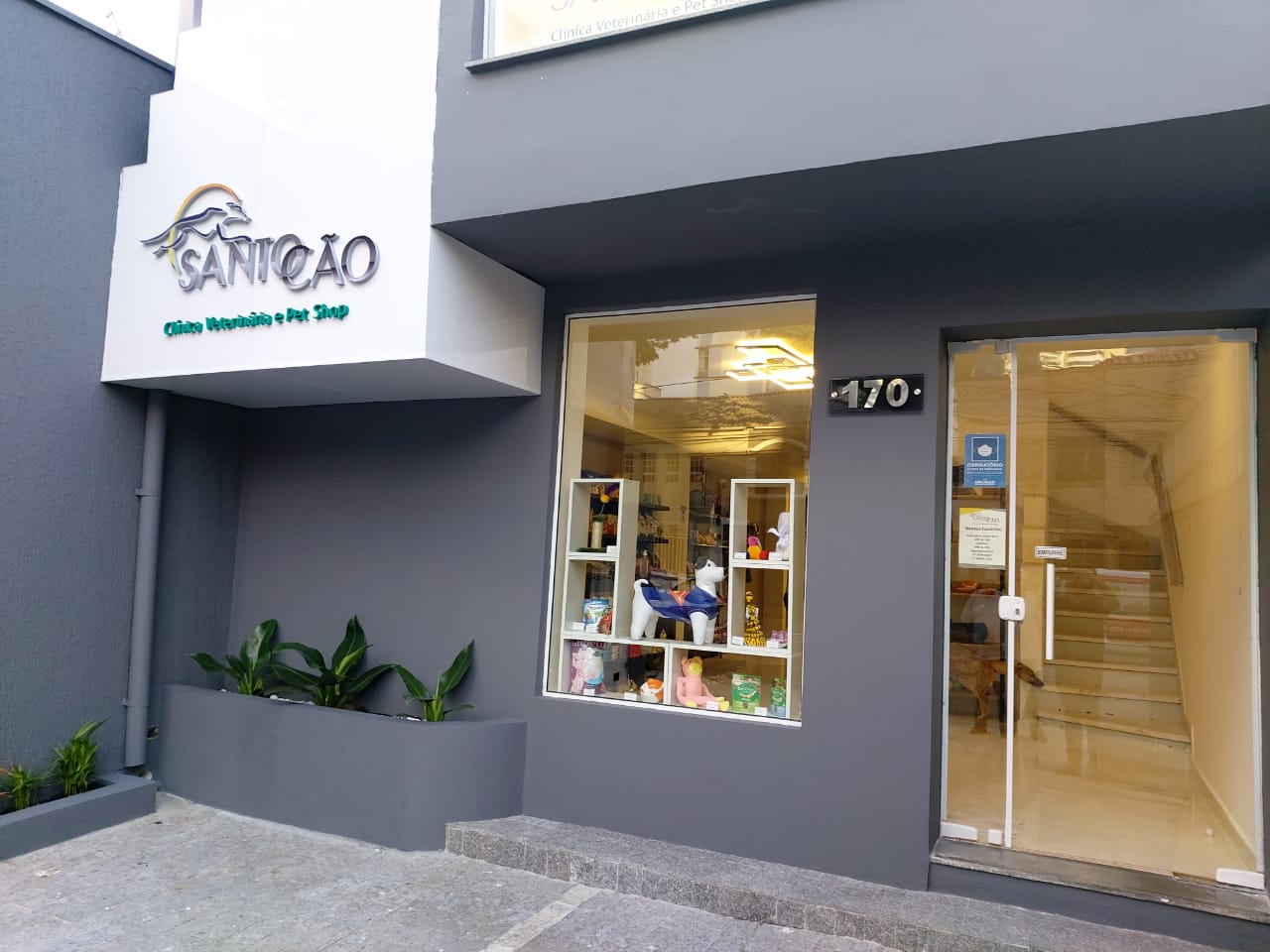 Santo Cão Clínica Veterinária e Pet Shop