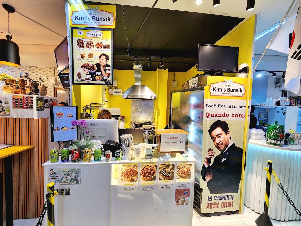 Kim's Bunsik – Comida Coreana